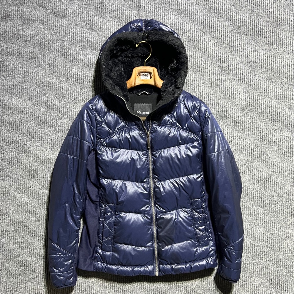 Marmot Puffer Jacket Womens Medium Navy Blue 700 Fill Down Hooded Winter Coat